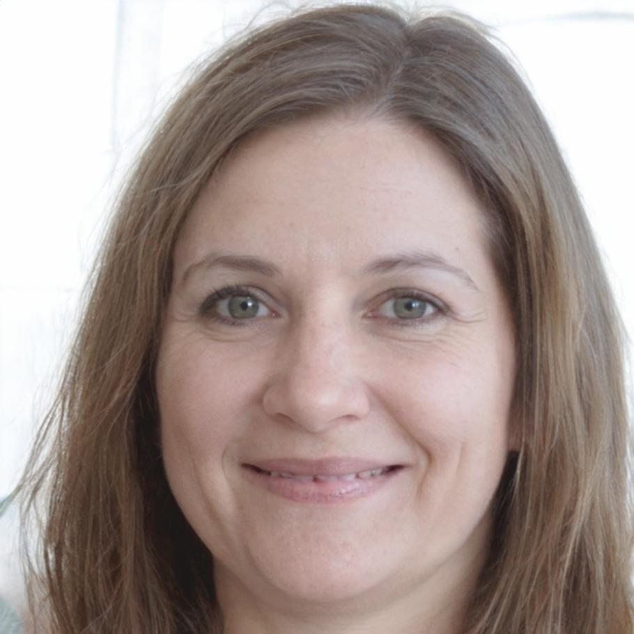 Esperanza Villanueva, Directora de Formación